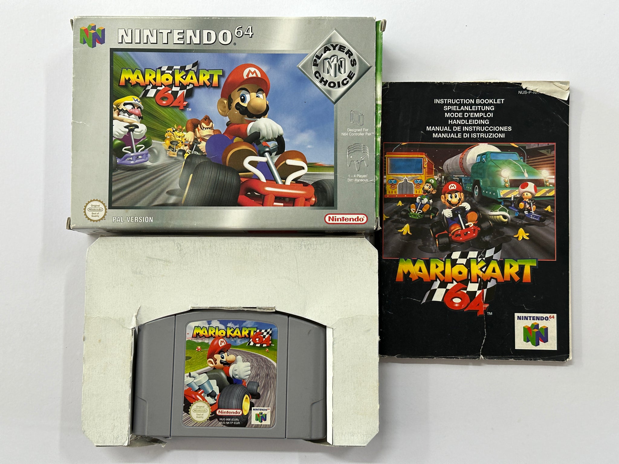Mario Kart 64 Complete in Box
