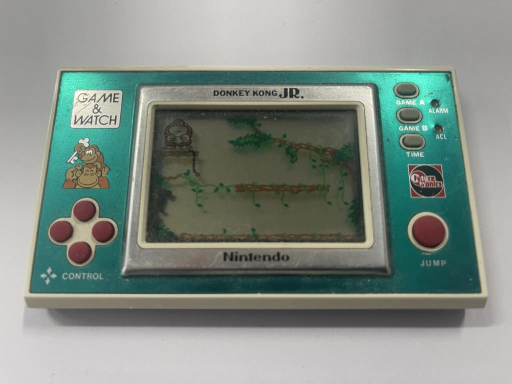 stof kaskade hørbar Donkey Kong JR Game & Watch Handheld Console – The Game Experts