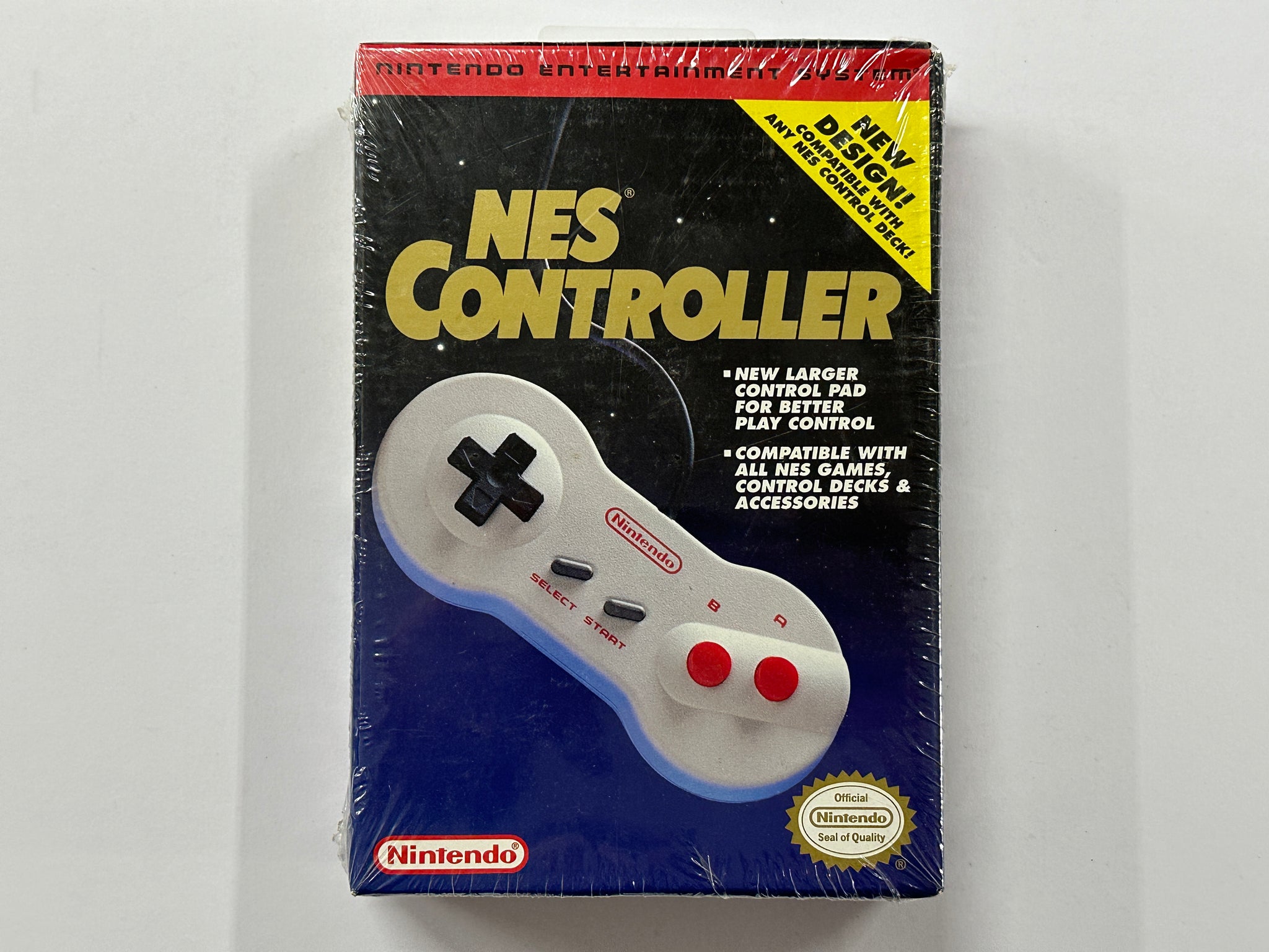 Nintendo Entertainment System NES - shops Dogbone Controller, Zapper, & 5 Games