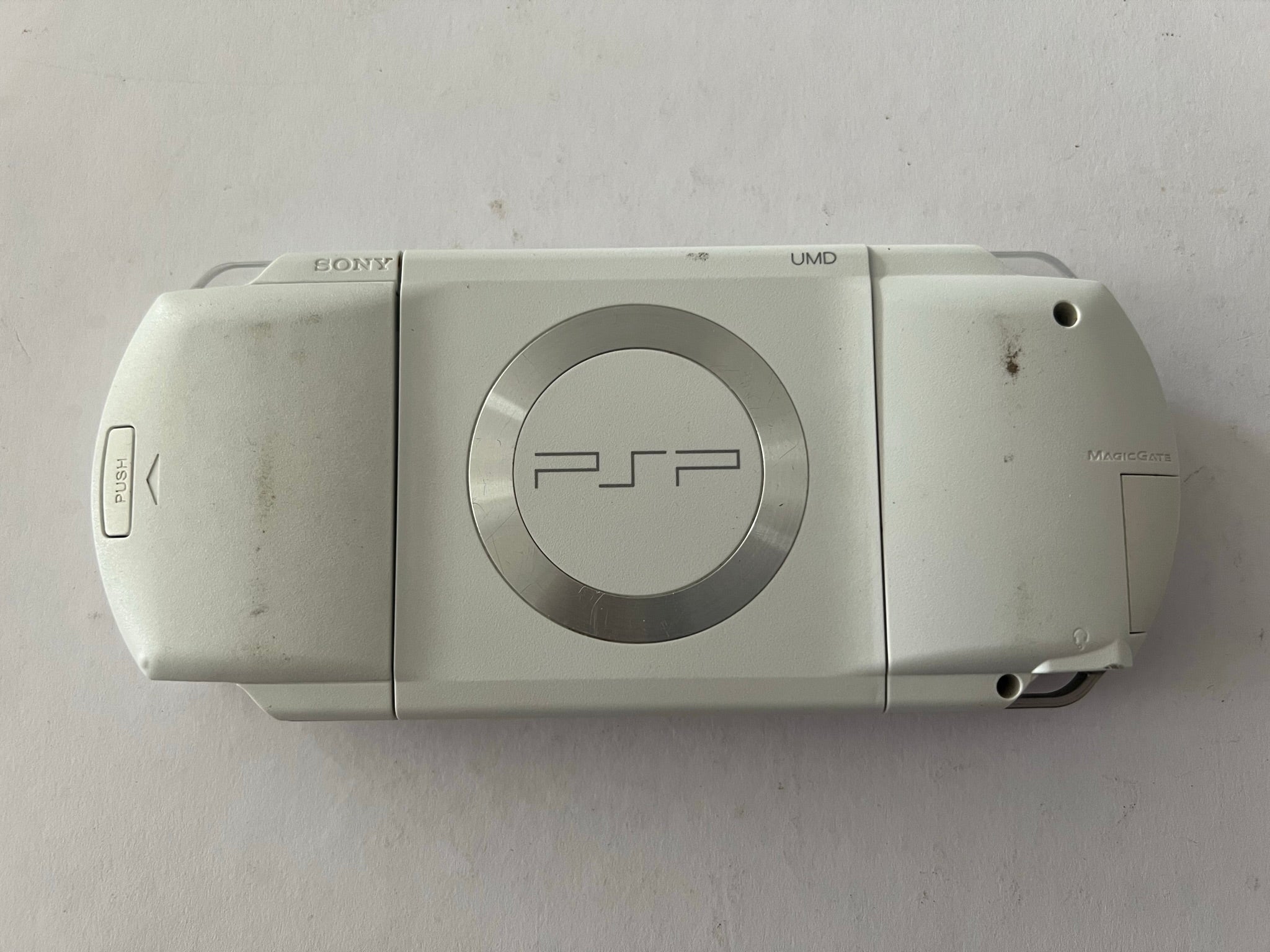 Sony PlayStation Portable PSP 1002 White Console – The Game Experts