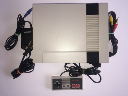 Nintendo NES Console with 1 Controller