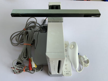 Nintendo Wii White Console with 1 Controller & Nunchuck
